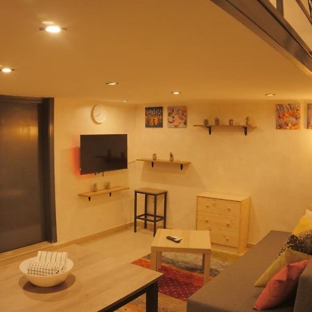 Casina A Pizzofalcone 93 Apartment Naples Exterior photo
