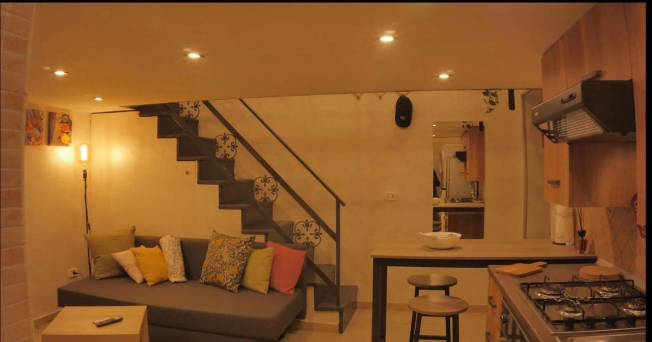 Casina A Pizzofalcone 93 Apartment Naples Exterior photo